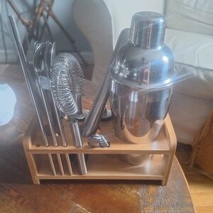 Bar Accesories In Bamboo Holder.